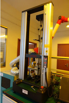 电子万能实验机